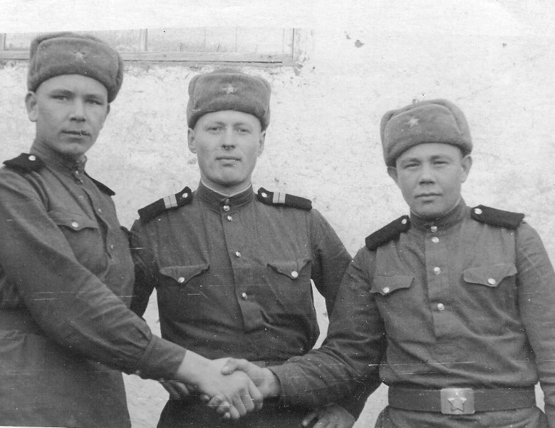 ОТЕЦ - младший сержант.jpg